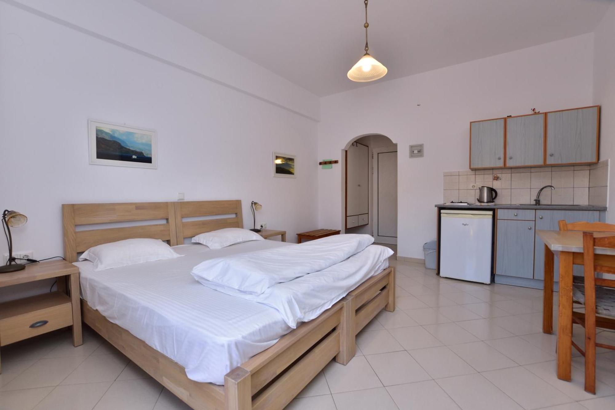 Finikas Apartment Palaiochora